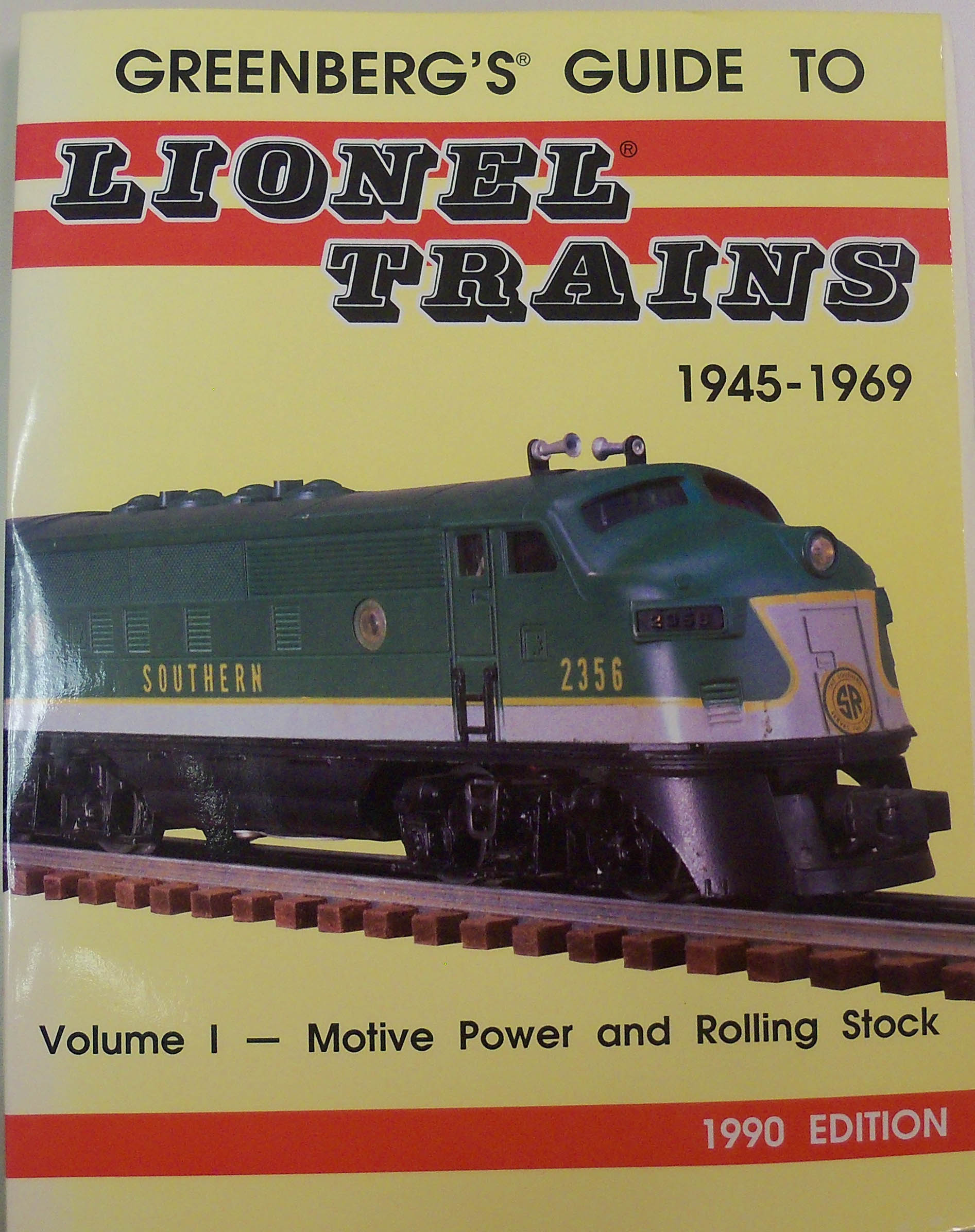 O Gauge 1 Greenberg's Guide to Lionel Trains Vol 1915-1928.  