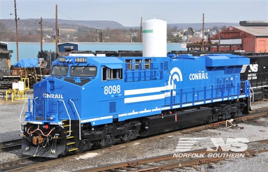 NS heritage unit with Conrail paint