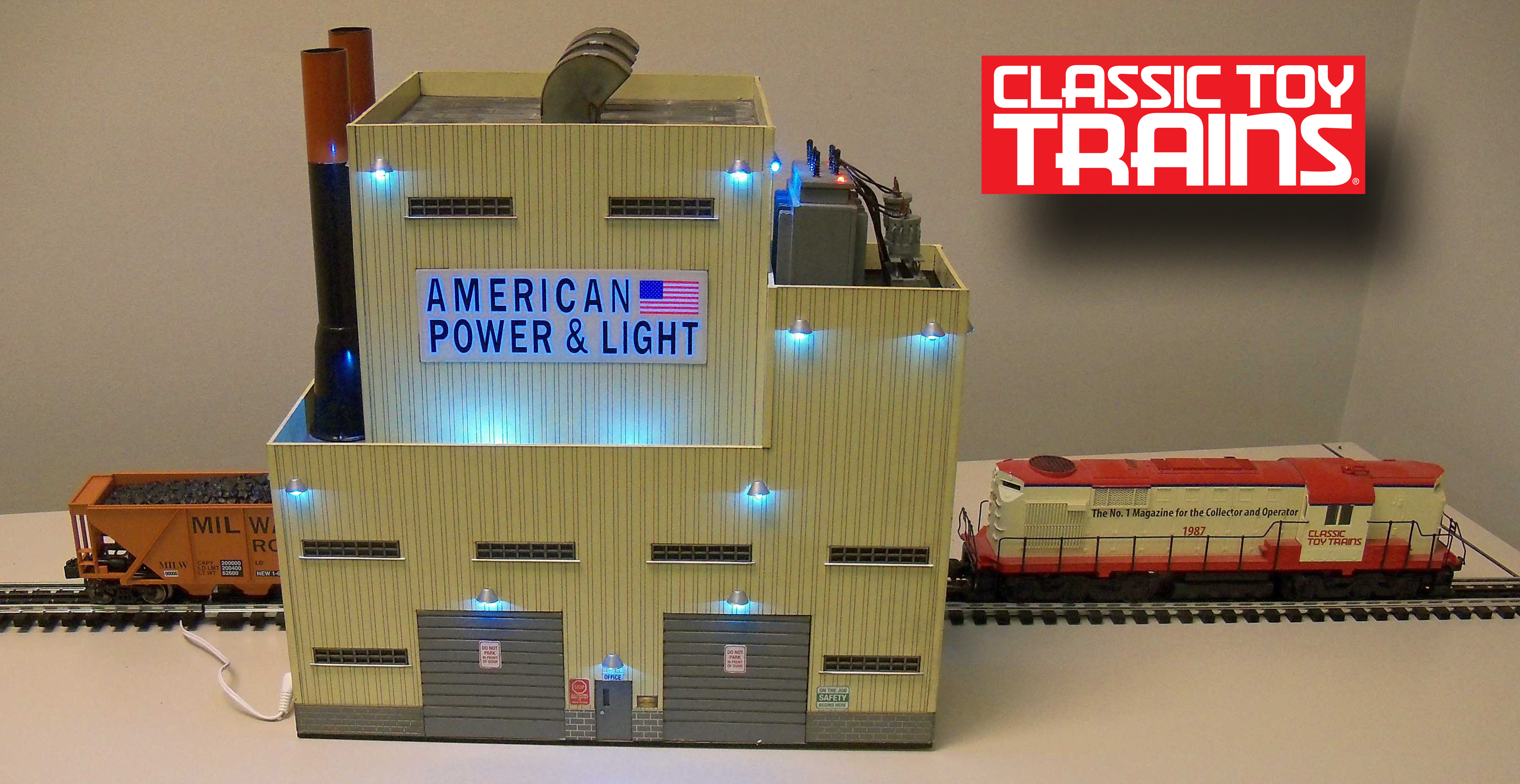 Menards ~ O Gauge American Power & Light Building *first run with button* ~A